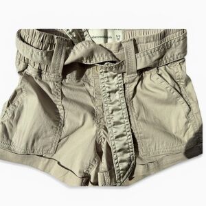abercrombie kids tan Shorts with Belt size 5/6